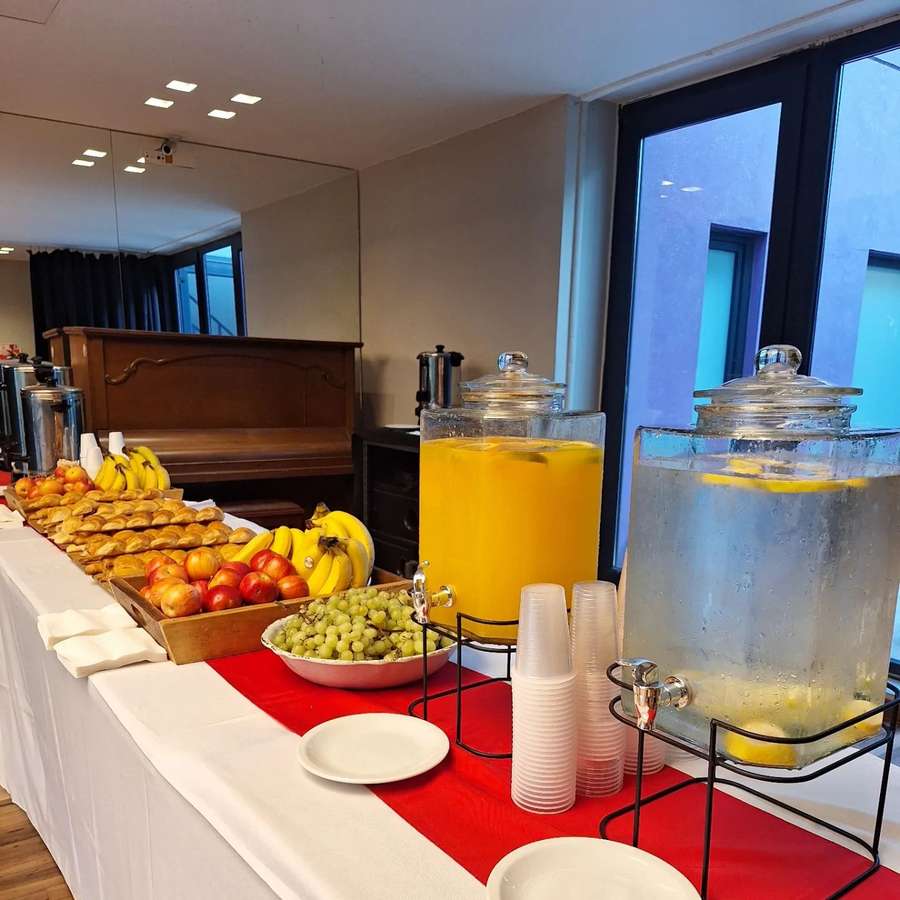Bebidas y frutas